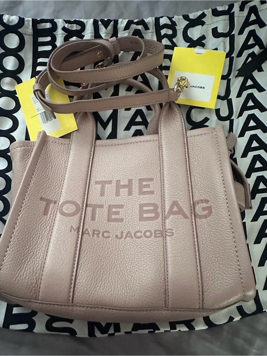 Marc Jacobs Handbags - Marc Jacobs Dusty Pink Pebbled Leather The Tote Bag